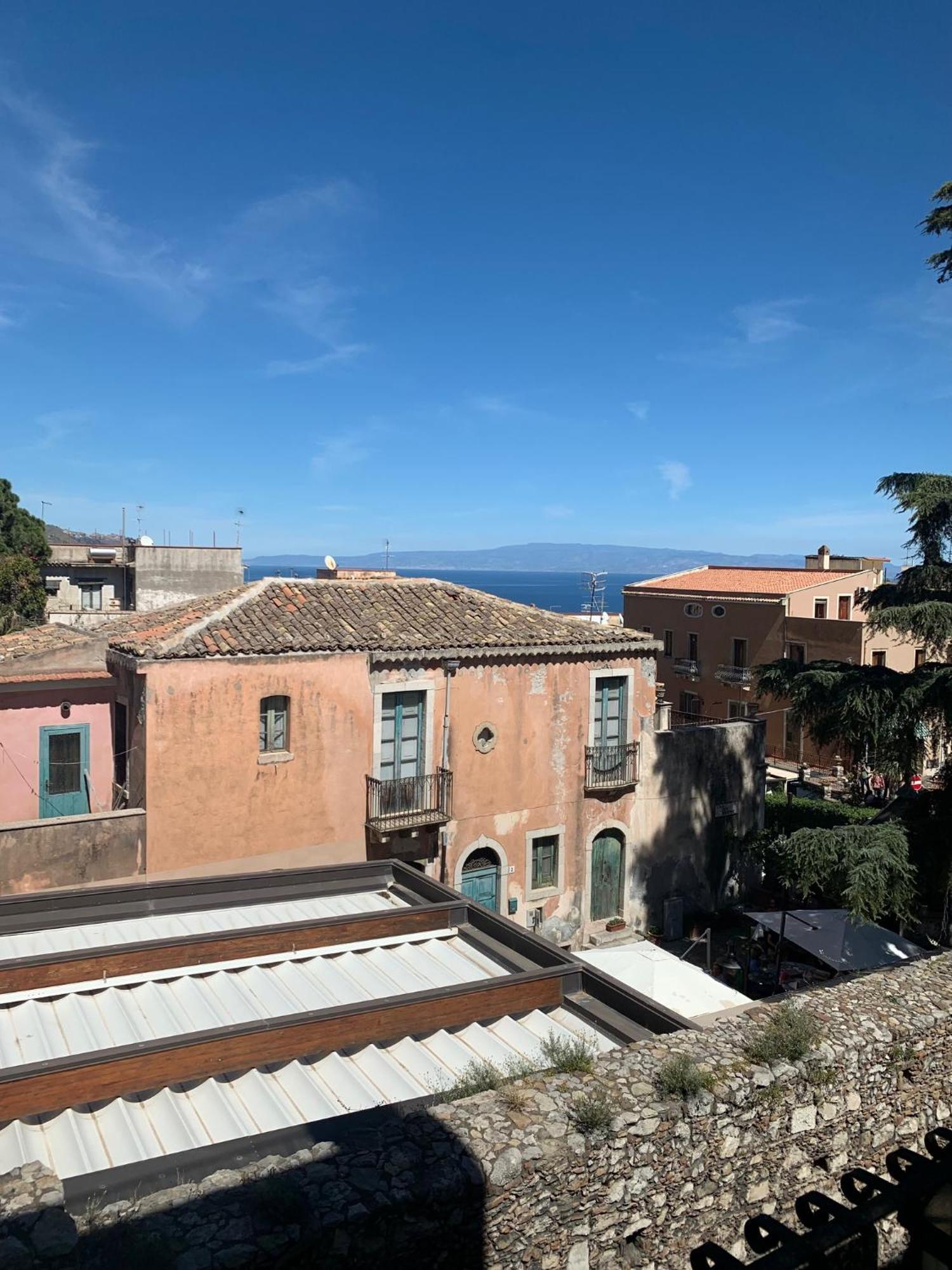 Casa Melany Apartment Taormina Bagian luar foto